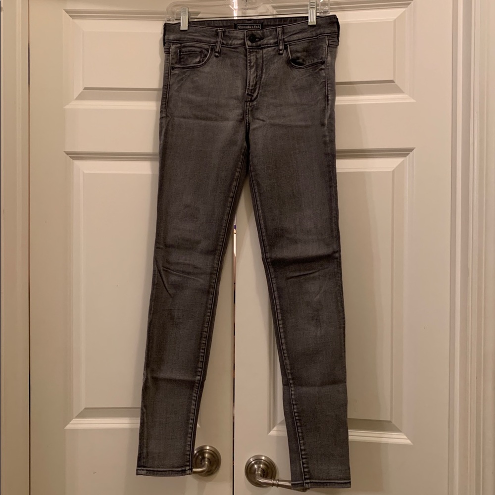 Abercrombie & Fitch Grey Skinny Jeans